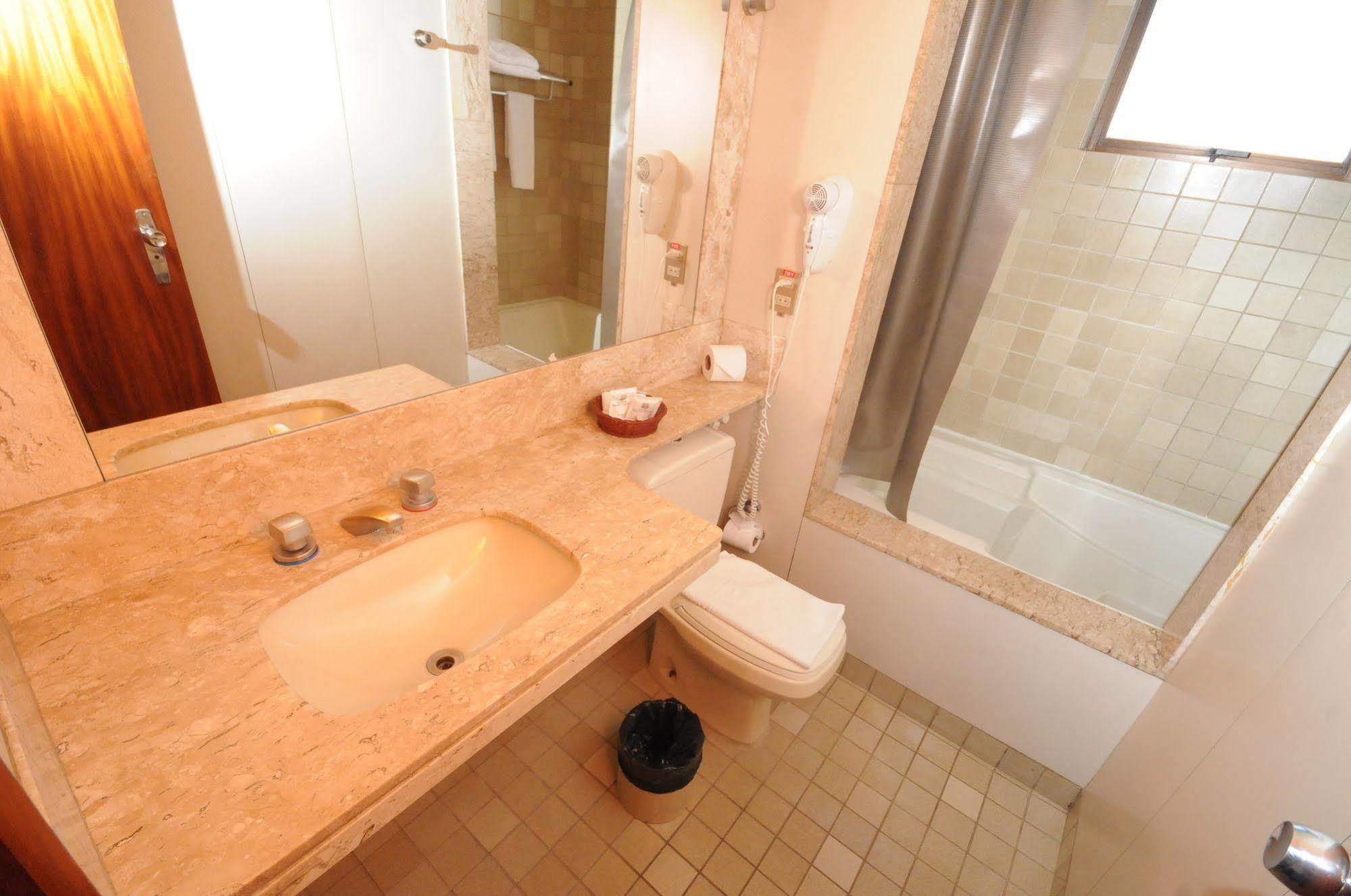 Hotel Oft Tamandare Plaza 4*
